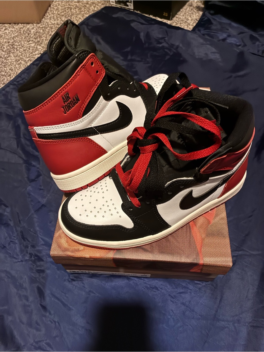 Nike Air Jordan 1 Retro High OG Black Toe Reimagined Men's Size 5.5 or 7 women’s